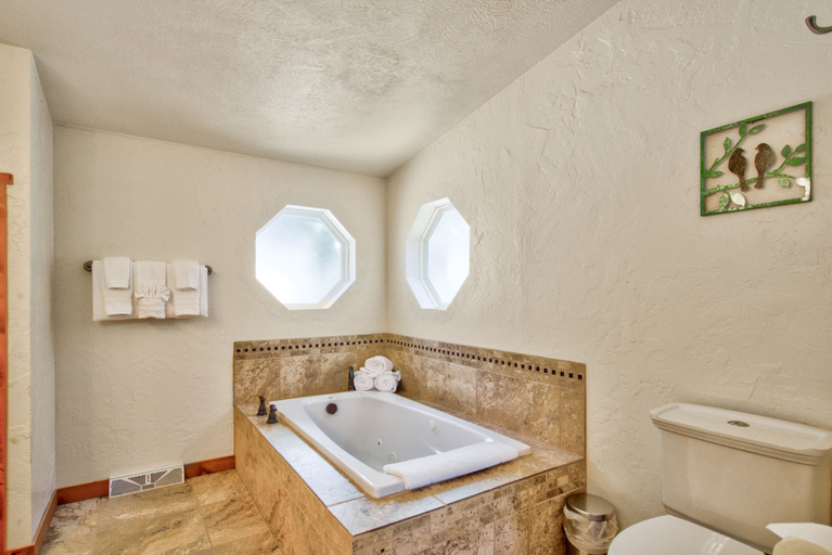 Bathroom 4, 5bdcollegiate Peak Retreat Ping Pong Table, Chaffee