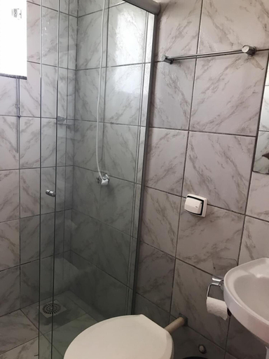 Bathroom, Sede Campestre Shekinah, Brasília