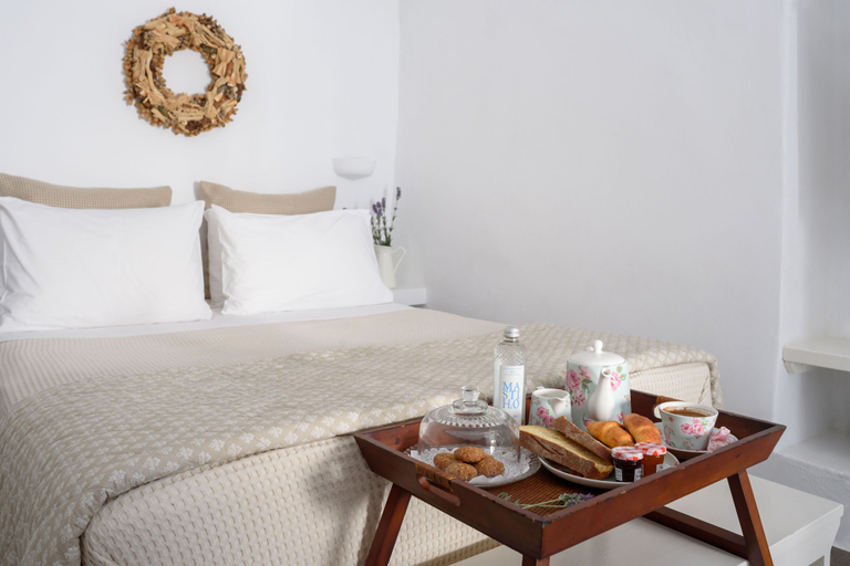 Bedroom 3, Arvanitis Cave Village, South Aegean