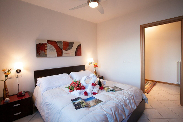 Bedroom 3, Casa Monaco, Como