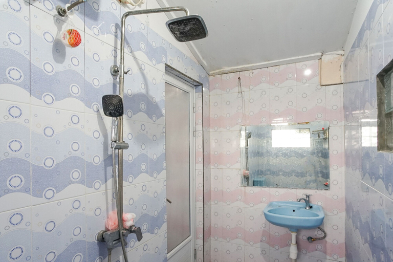 Bathroom 4, Villa Robert, Manado