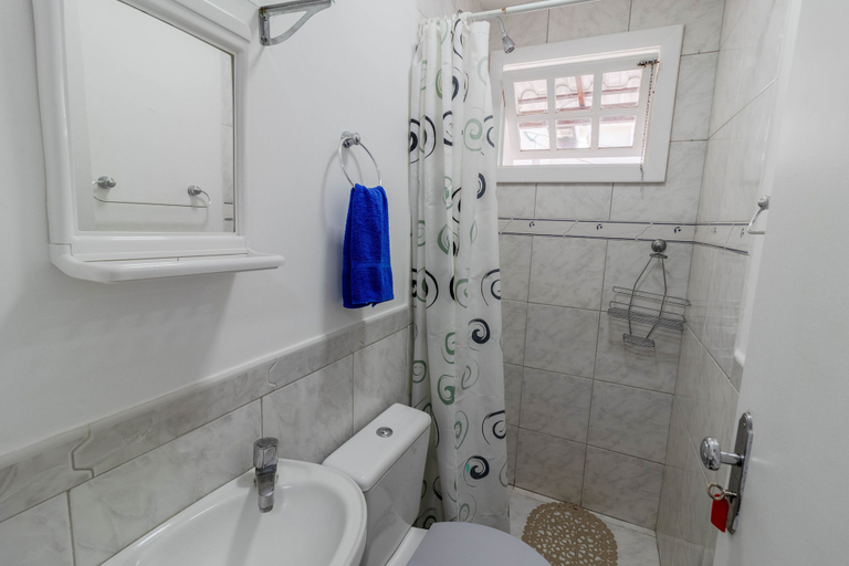 Bathroom 4, GB21 Ótima Casa 4 Suítes em Guarajuba, Camaçari