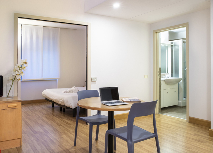 Others 5, Residence Portello, Milano
