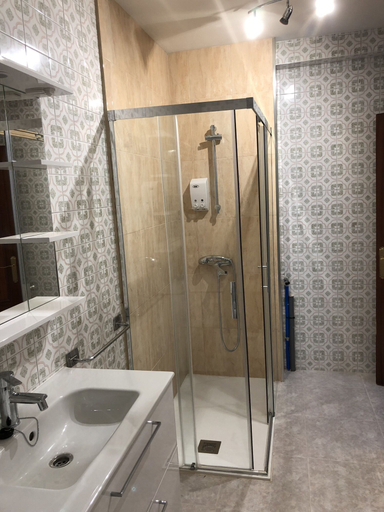 Bathroom 5, Hostal Costa Azul, A Coruña