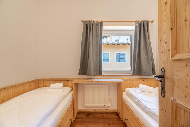 Bedroom 2, Apartment Anblick - Lake View Incl Summer Card, Zell am See