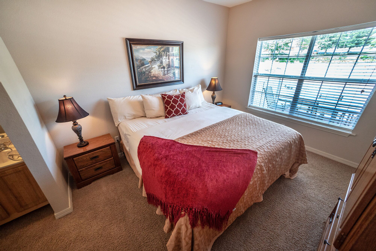 Bedroom 4, Thousand Hills Golf Resort, Taney