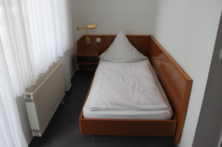 Bedroom 3, Hotel Römerstein, Mainz
