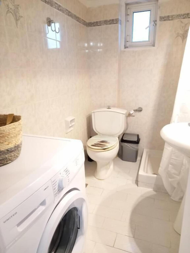 Bathroom 4, Greek Pride Evlogia, Central Macedonia