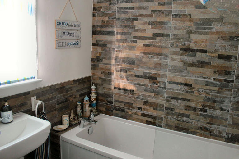 Bathroom 3, Osborne Cottage, Argyll and Bute