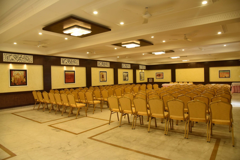 Business Facilities
