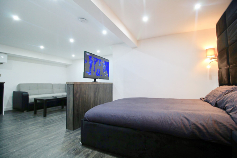 Bedroom 2, StayHere 6, Leeds