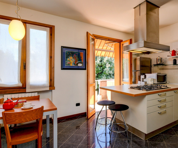 Private kitchen 5, GardaStar, Brescia