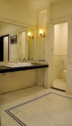 Bathroom 3, Hotel Raj Bagh Palace, Jaipur