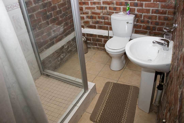 Bathroom 2, Ebony and Ivory, Mangaung