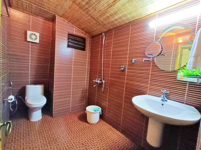 Bathroom 4, Adrak Mountain Mist Forest Resort, Wayanad