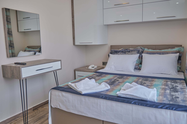 Bedroom 4, Kalispera Hotel, Antalya