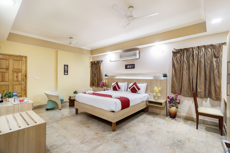 Bedroom 2, Hotel Royal Opera, Bangalore