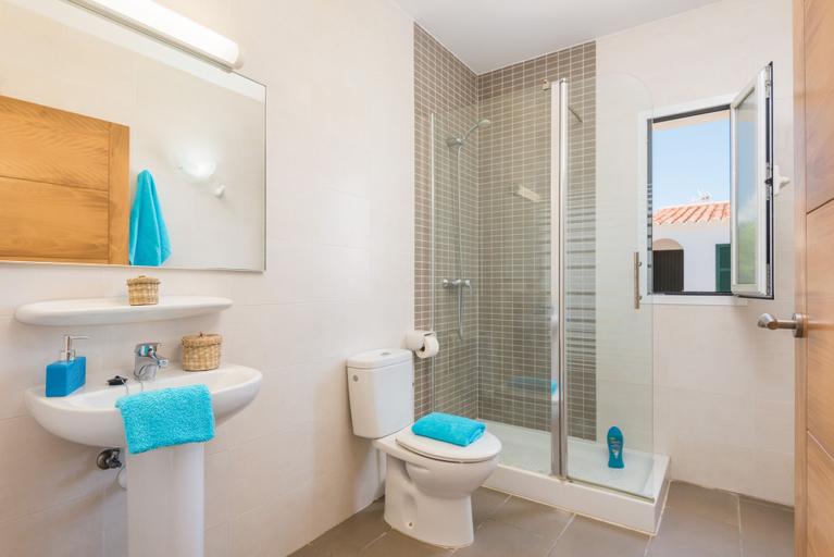 Bathroom 4, Villa Menorca Garbo, Baleares