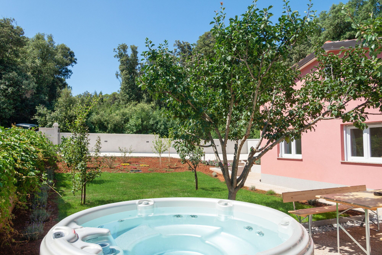 Sport & Beauty, Holiday Home Hana, Medulin