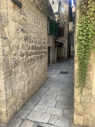 Others 4, Tortosa Stari Grad, Split