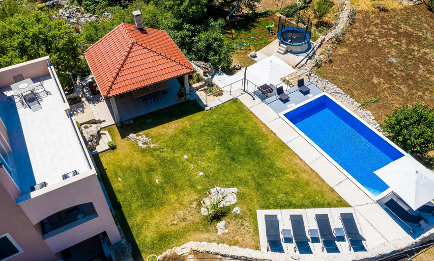 Exterior & Views 2, Villa Majkovica, Pojezerje