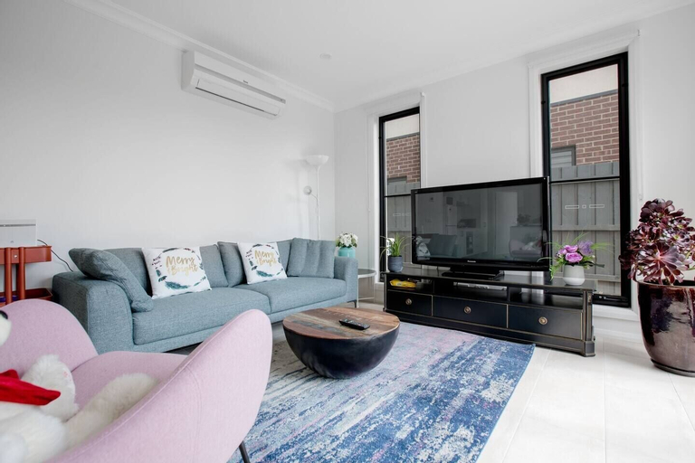 Others 5, Captivating Large 4br@narre Warren, Casey - Berwick