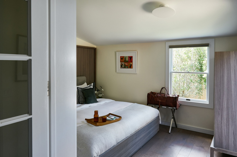 Bedroom 1, The Roundtree, Amagansett, Suffolk