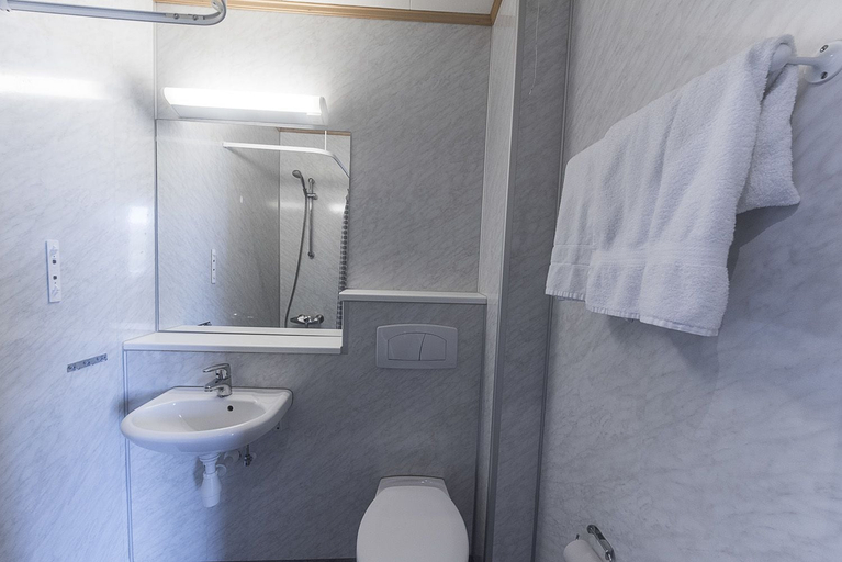 Bathroom, Bergsjøstølen, Ål