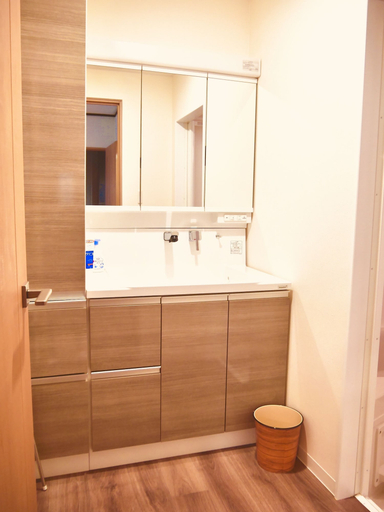 Bathroom 3, Jen's House Osaka, Osaka