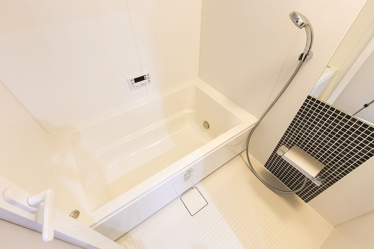 Bathroom 2, Mina Aoi Apartment, Nagoya