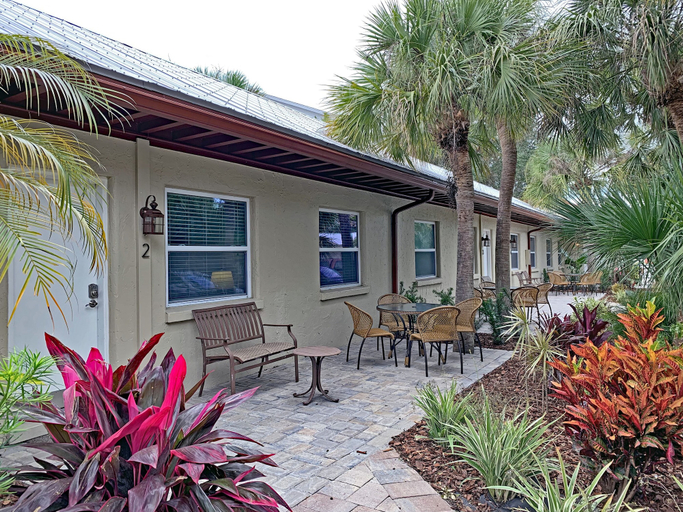 Exterior & Views 2, Siesta Heron Suites & Villas, Sarasota