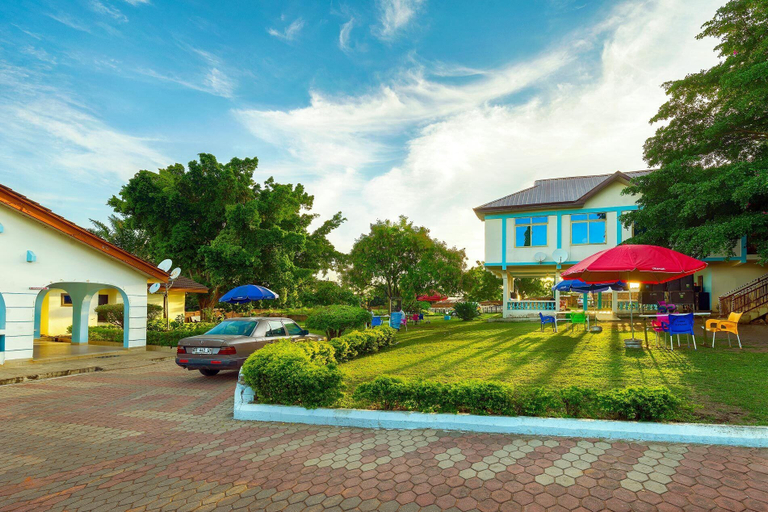 Exterior & Views 2, Okumah Executive Lodge & Conference Centre, Kintampo North