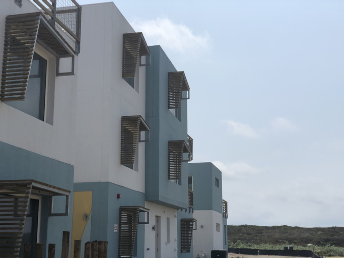 Exterior & Views 2, Lively Beach, Nueces