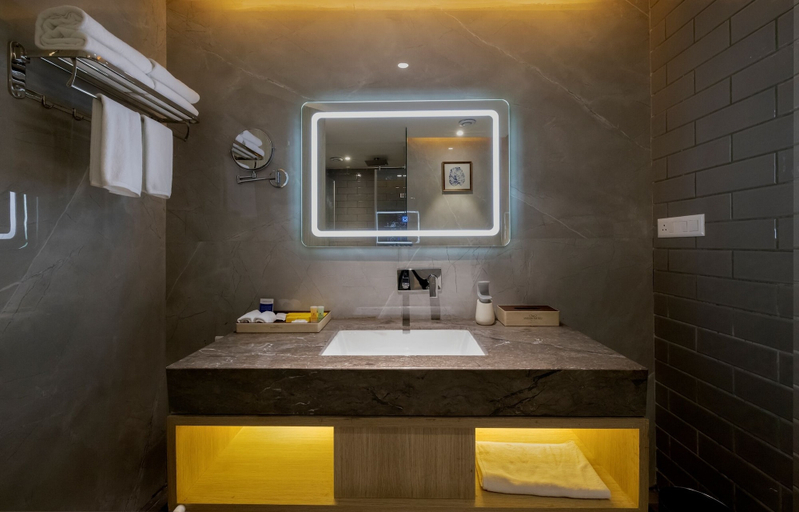Bathroom 4, Sarovar Portico Morbi, Morbi