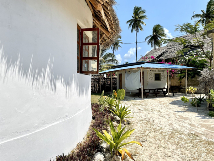 Exterior & Views 2, Duara House, Kusini