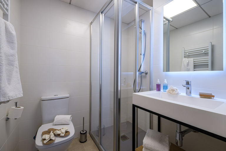 Bathroom 4, Apartaments Reial 1, Tarragona