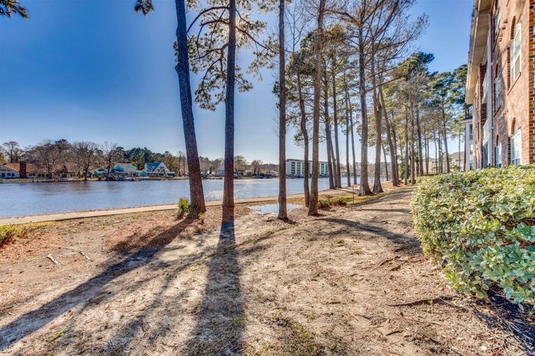 Others 5, Riverwalk 303, Horry