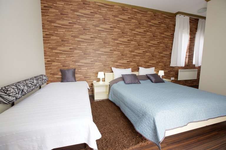 Bedroom 2, Sunset Apartments, Hajdúszoboszló