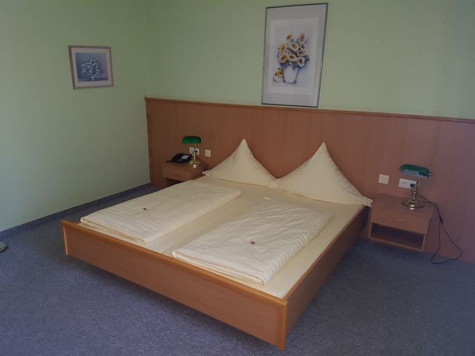 Bedroom 3, Hotel Stadt Baunatal, Kassel