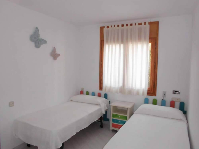 Bedroom 2, Inmo Estartit Villa Pont Nou, Girona