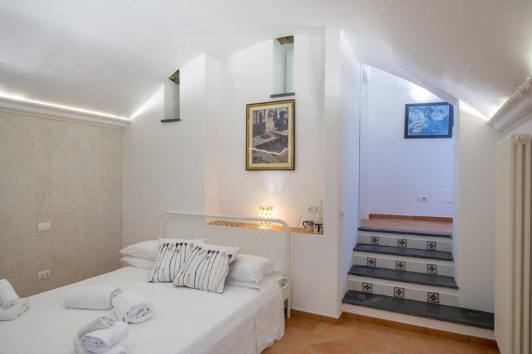 Bedroom 3, Villa Cimino - Central Villa Stunning Sea View, Salerno