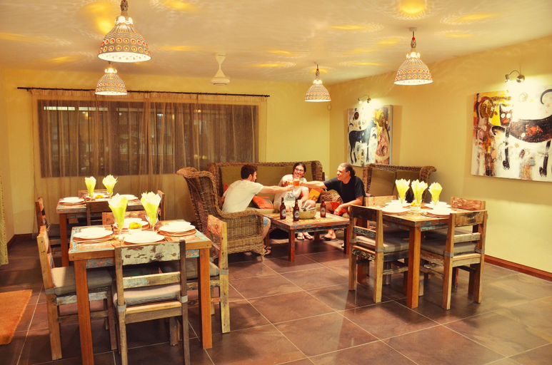 Food & Drinks 4, Happy Days Guest House, Black River