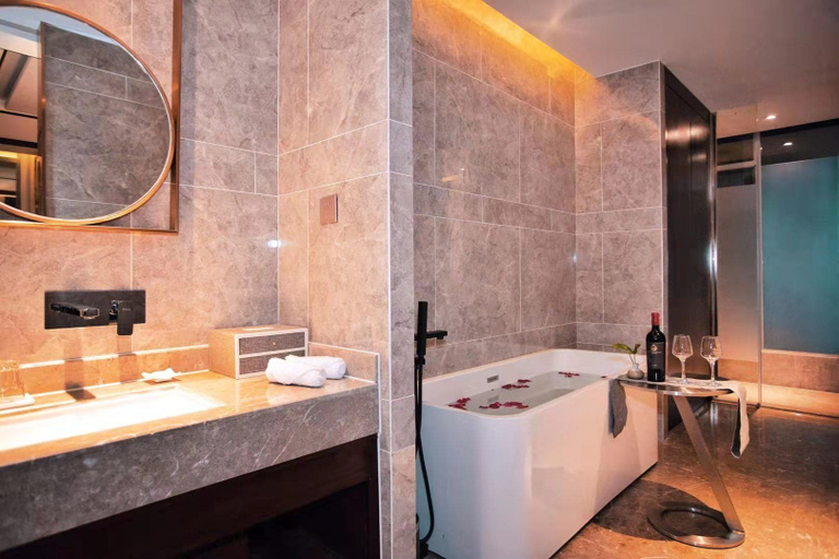 Bathroom 3, Manor Landscape Hotel Shenzhen, Shenzhen