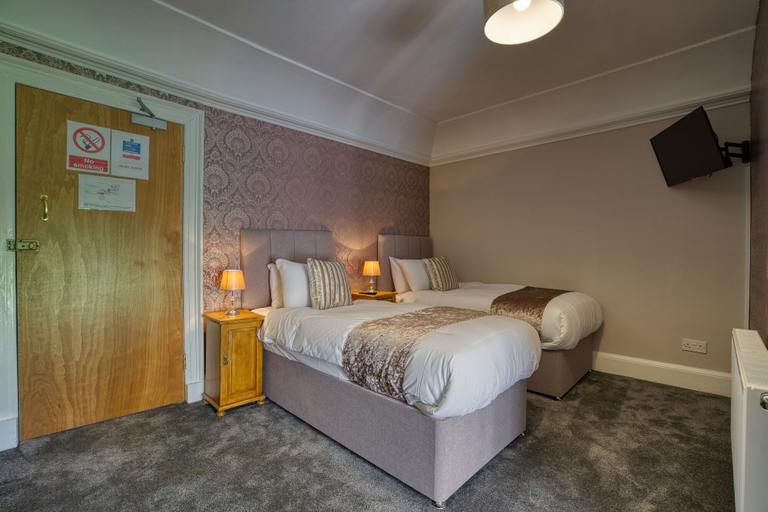 Bedroom 5, Golspie Inn, Highland