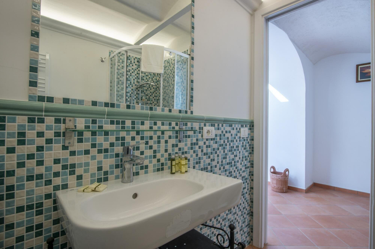 Bathroom 4, Villa Cimino - Central Villa Stunning Sea View, Salerno
