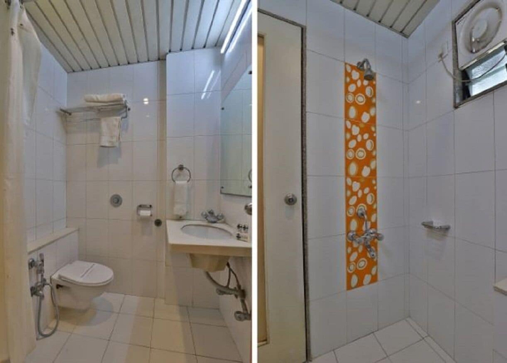 Bathroom 4, Hotel Harmony, Vadodara