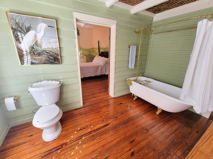 Bathroom 3, Marguerite Bed and Breakfast, Iberville