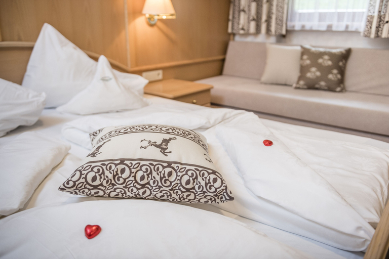 Bedroom 4, Granpanorama Wellness Hotel Sambergerhof, Bolzano