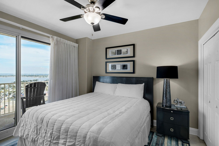 Bedroom 2, Treasure Island 2301, Bay