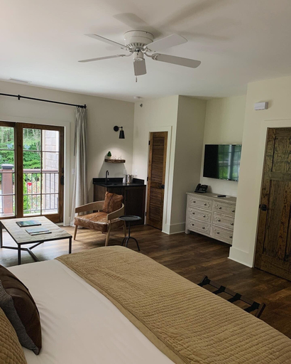 Bedroom 3, The Blowing Rock Manor, Watauga